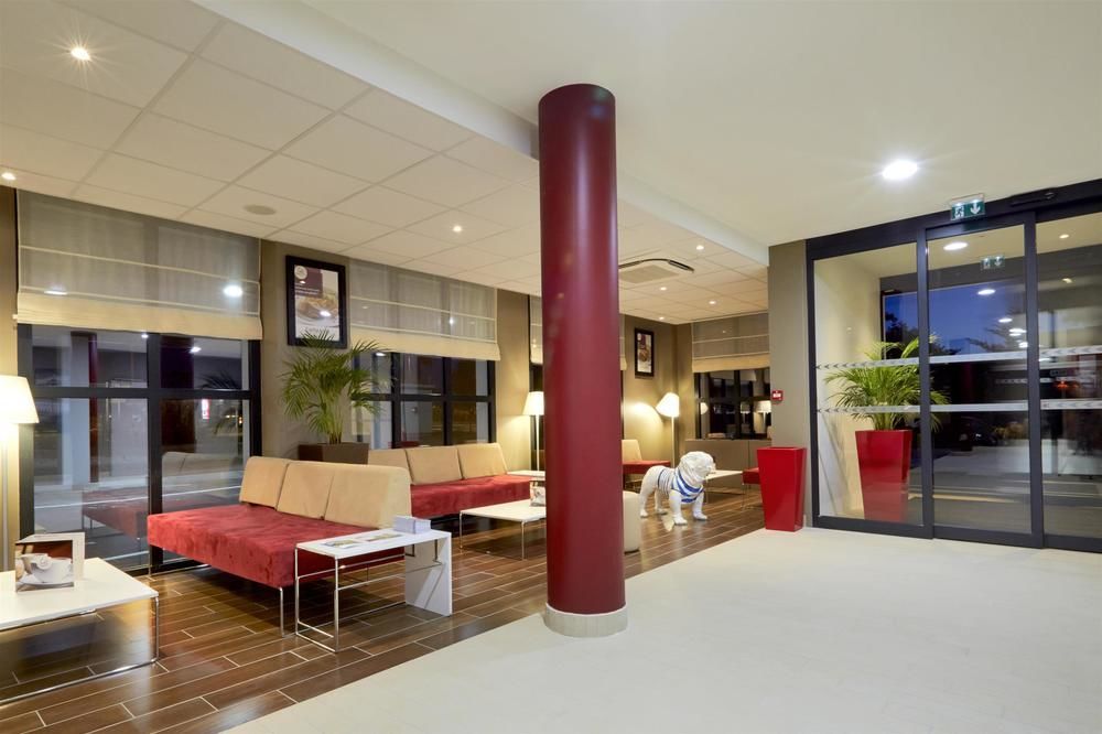 波尔多西部 - 梅里尼亚克机场钟楼酒店 Mérignac 外观 照片