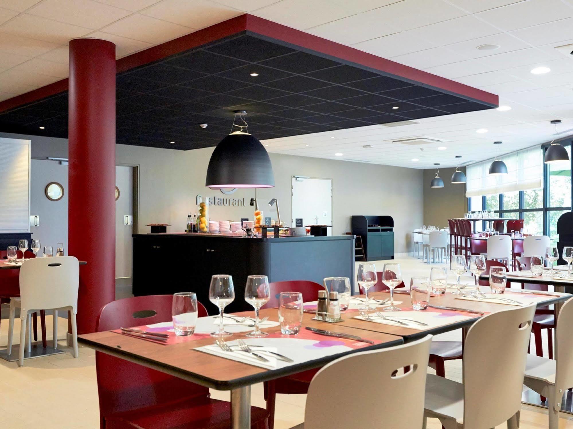 波尔多西部 - 梅里尼亚克机场钟楼酒店 Mérignac 外观 照片