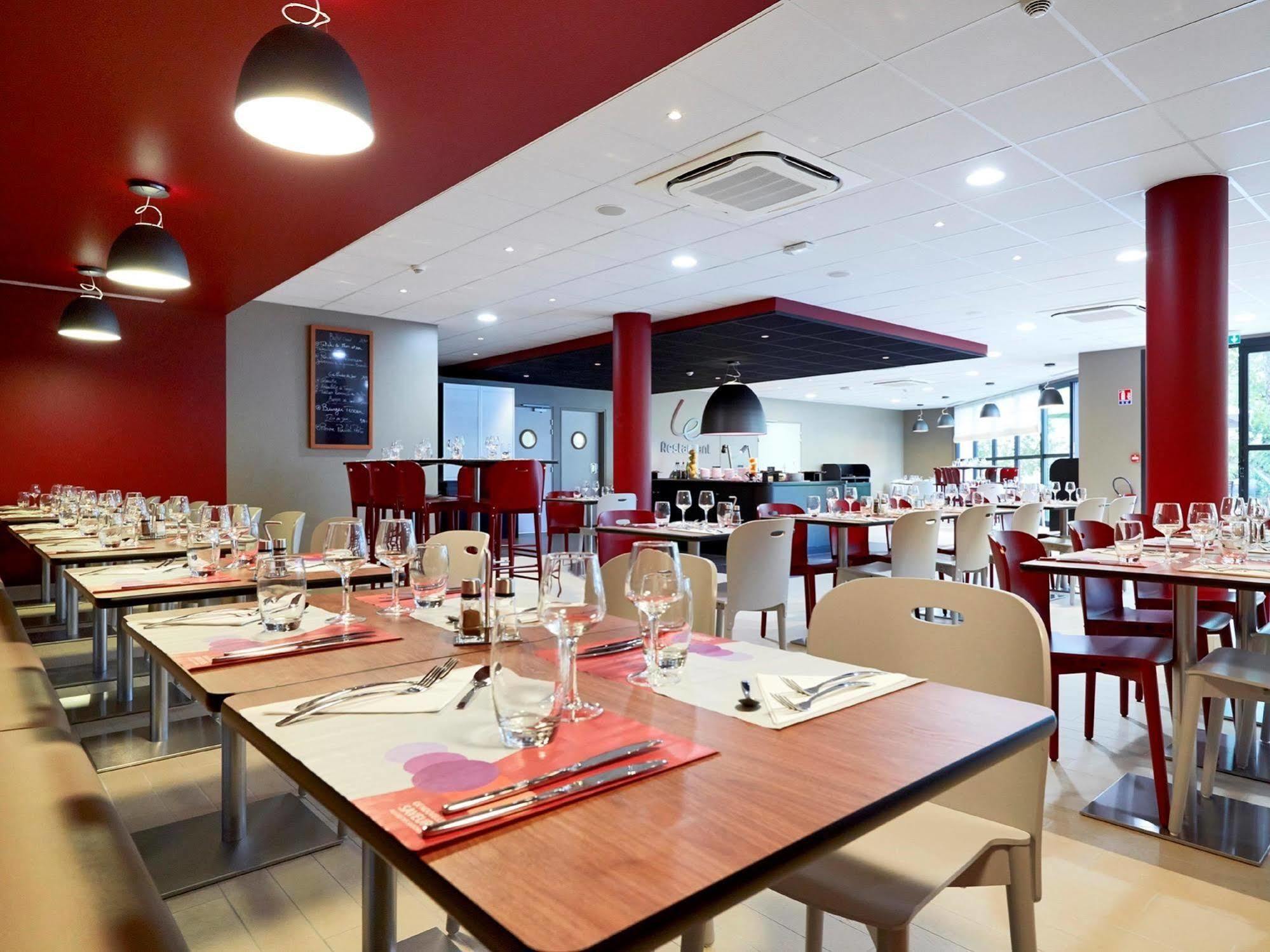 波尔多西部 - 梅里尼亚克机场钟楼酒店 Mérignac 外观 照片